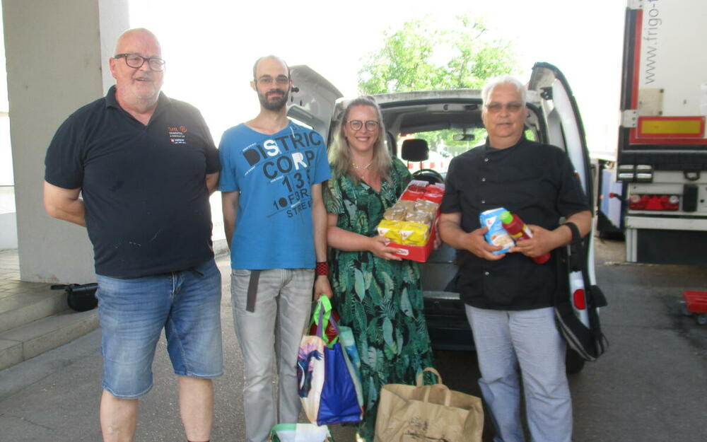 Übergabe der Spenden für die Tafel Frankenthal